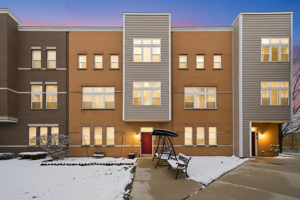 5244 W Hanson Ave., Chicago, IL 60639