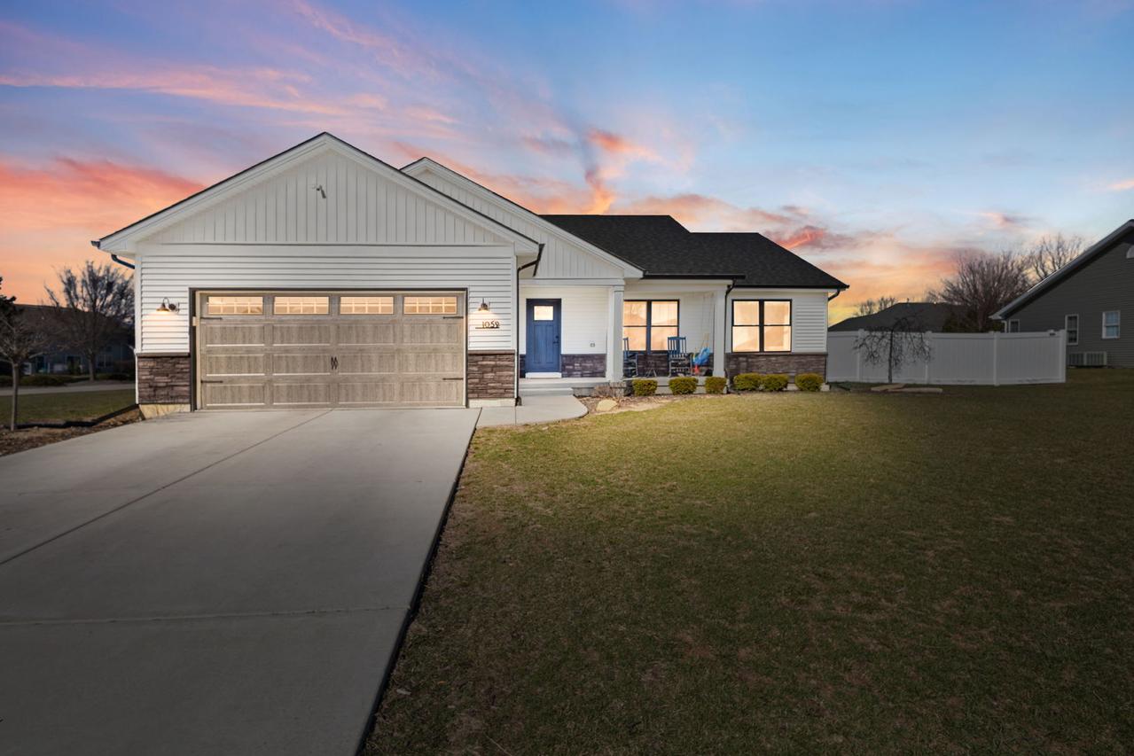 1059 Hummingbird Ln., Peotone, IL 60468