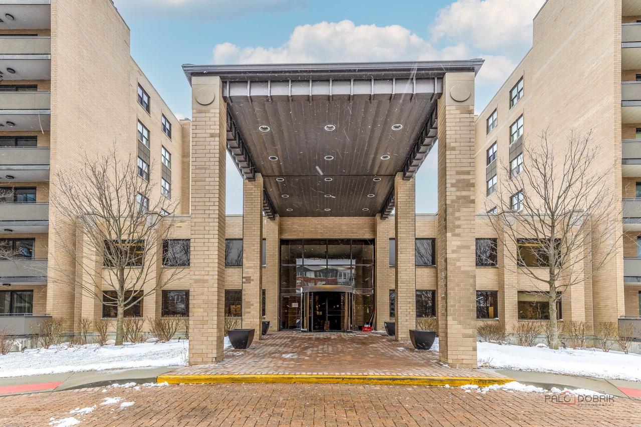 4545 W Touhy Ave. #116, Lincolnwood, IL 60712