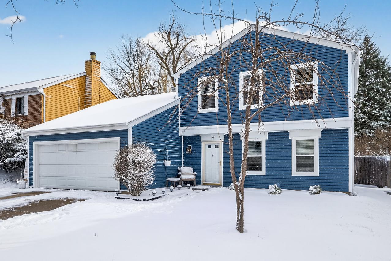 37 Monterey Dr., Vernon Hills, IL 60061