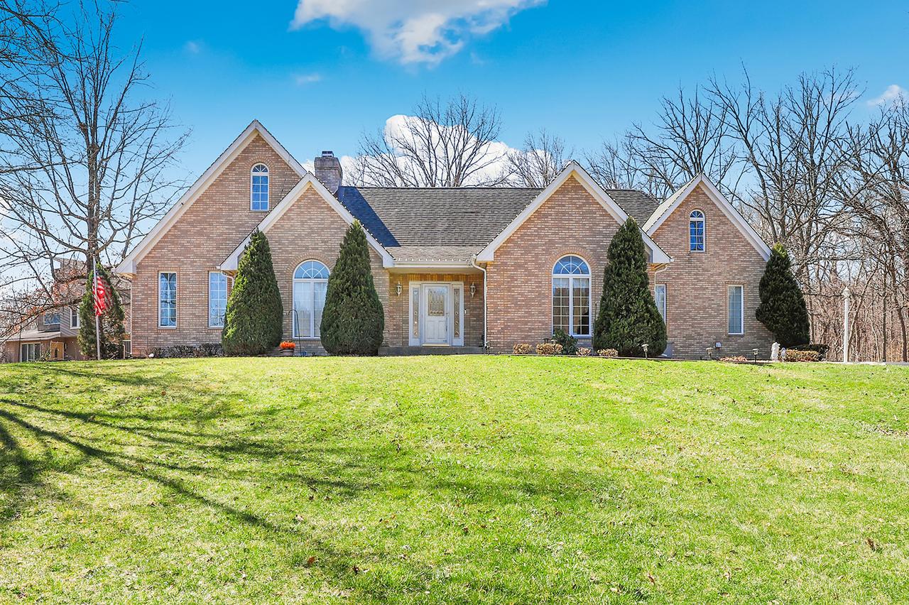 2200 E Gaisor Ct., Crete, IL 60417