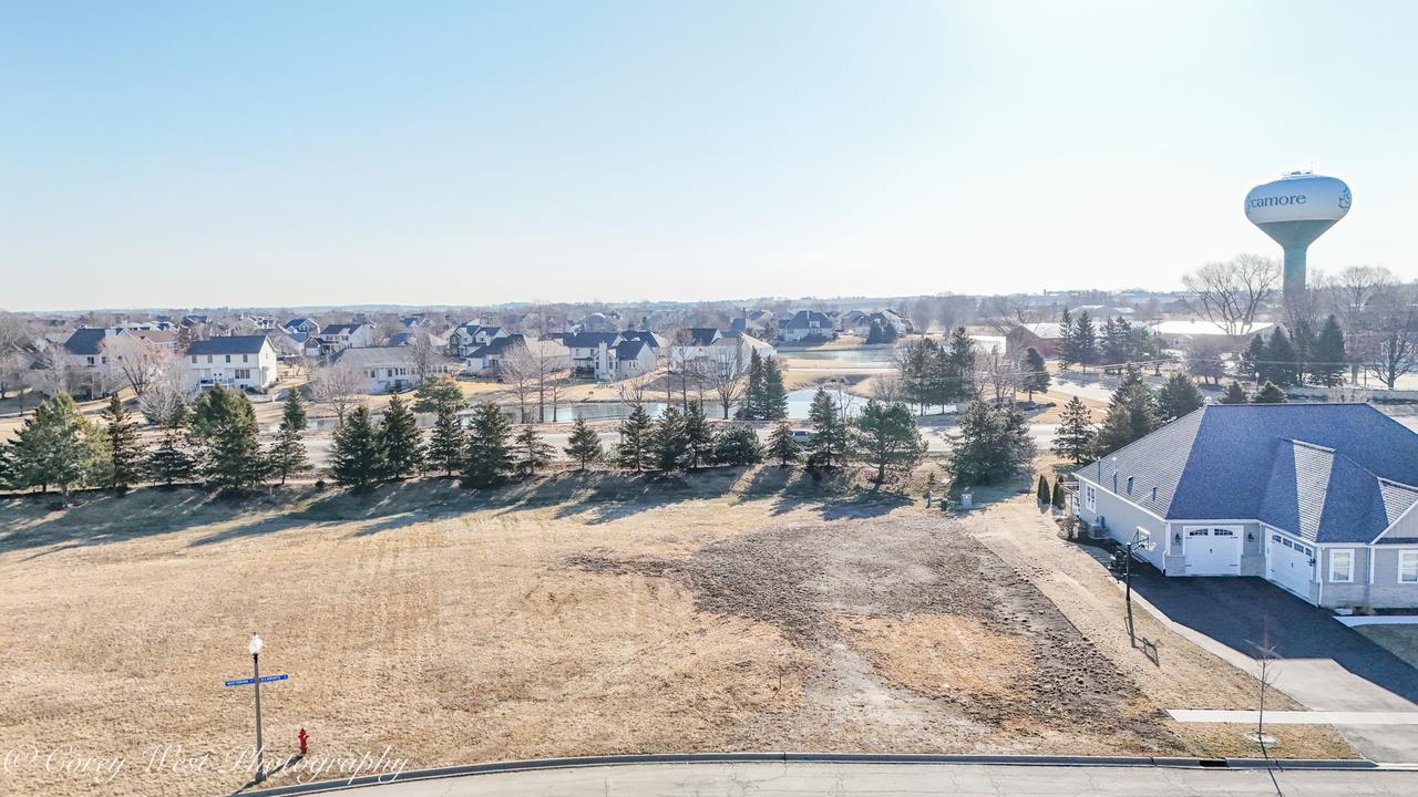 1718 Ellsworth Dr., Sycamore, IL 60178