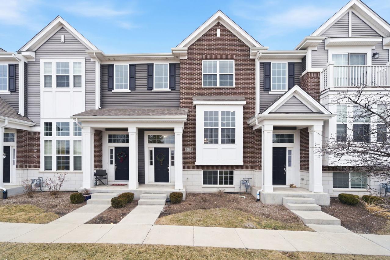 4462 Monroe Ct., Naperville, IL 60564