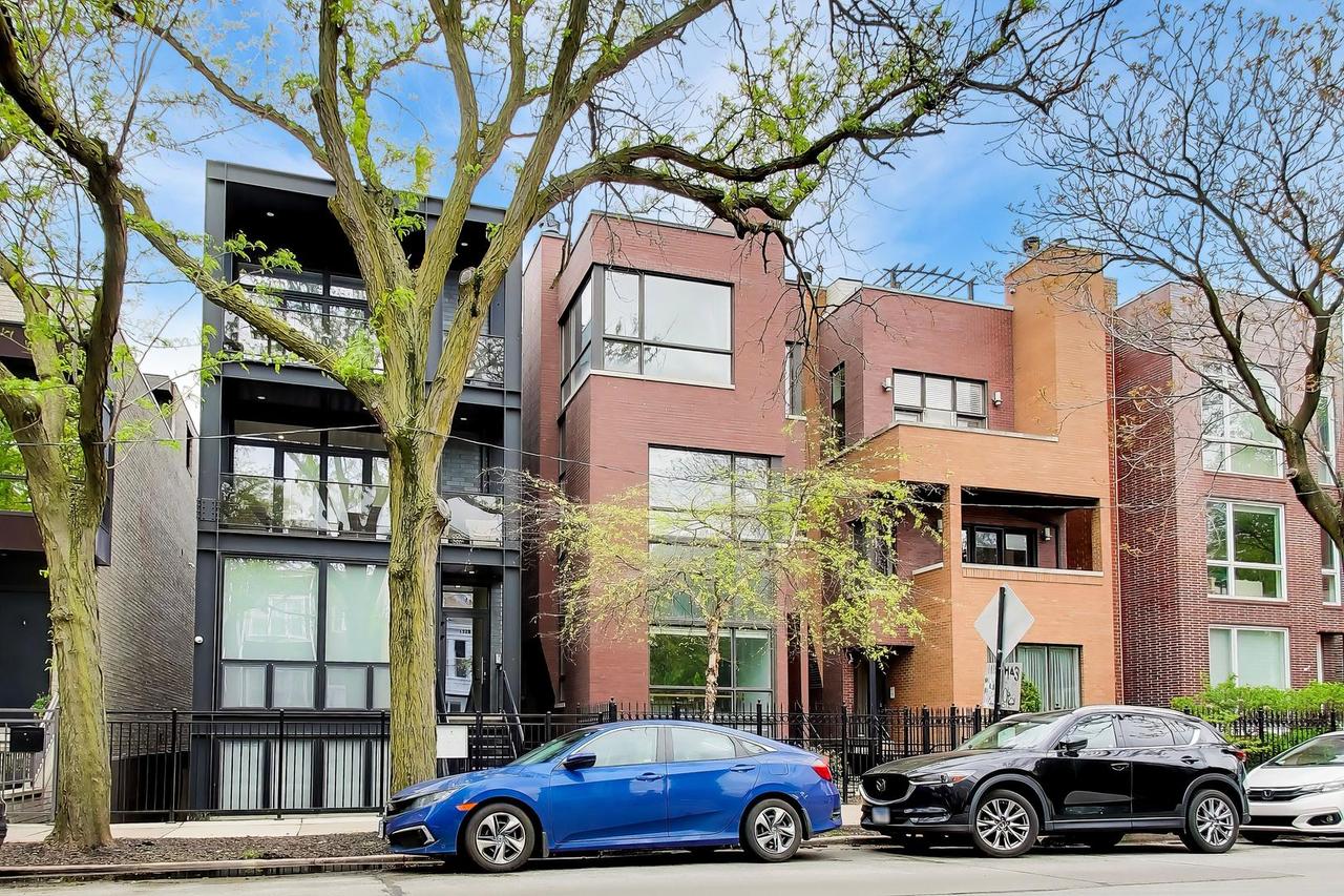 1530 N Wood St. #3, Chicago, IL 60622