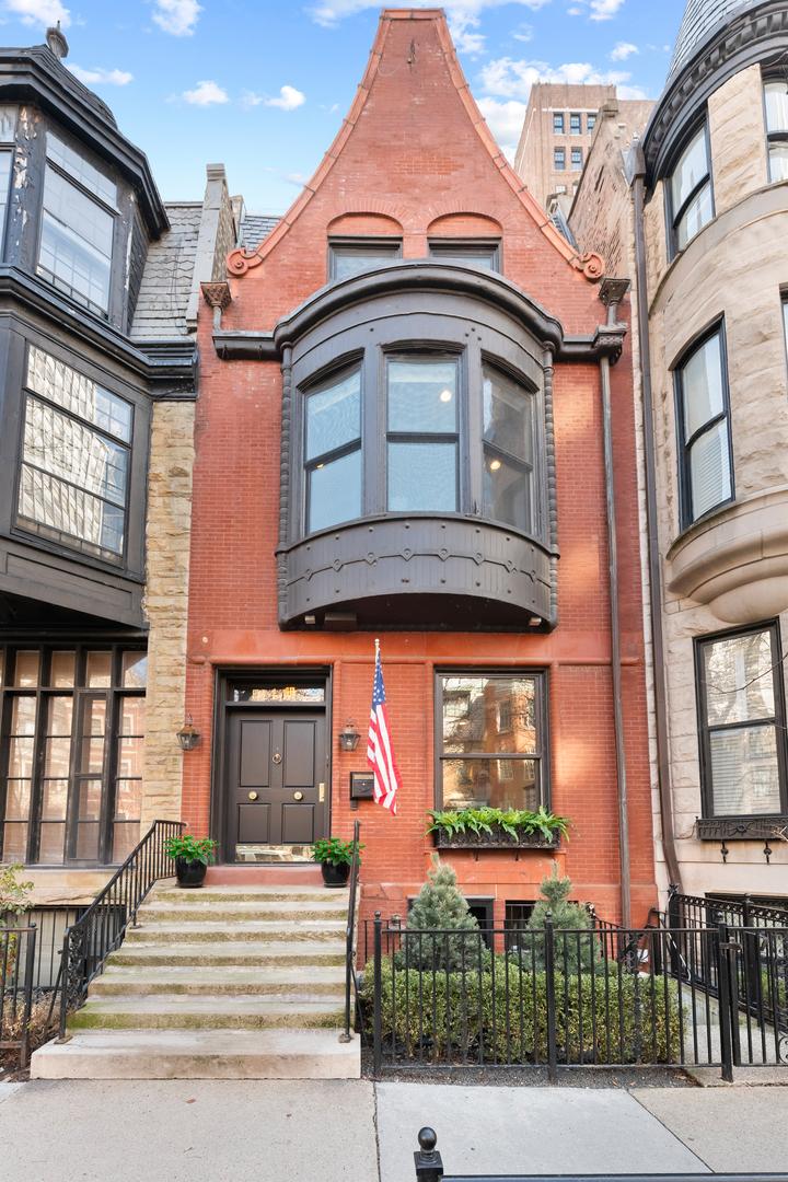 41 E Elm St., Chicago, IL 60611