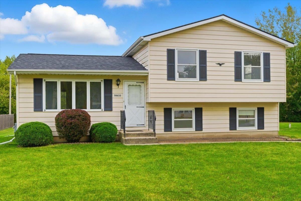 38633 N Cedar Ave., Beach Park, IL 60099