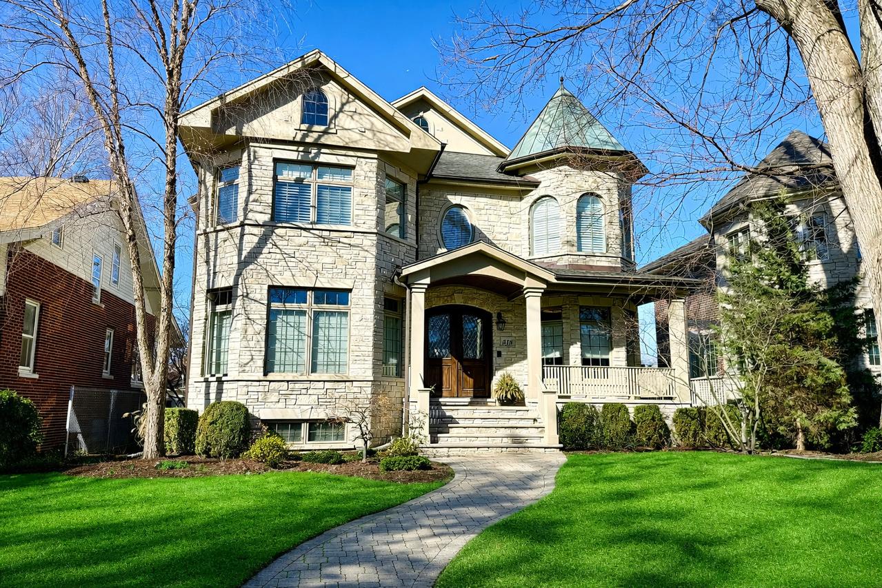 518 Grand Blvd., Park Ridge, IL 60068