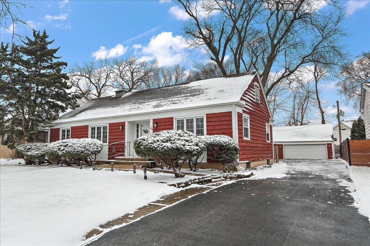 1213 Campbell St., Joliet, IL 60435