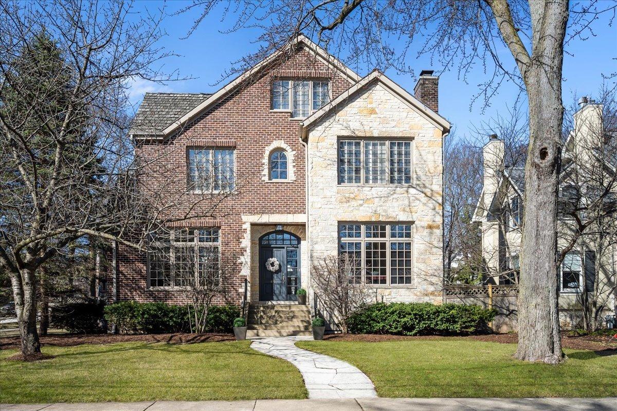 410 Cedar St., Winnetka, IL 60093