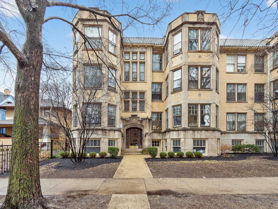 344 Wisconsin Ave. #1, Oak Park, IL 60302