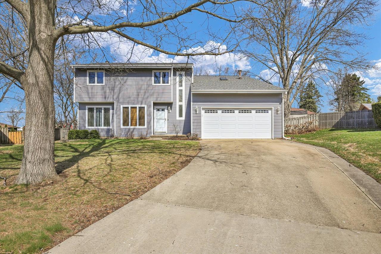 4 Genevieve Ln., Champaign, IL 61822