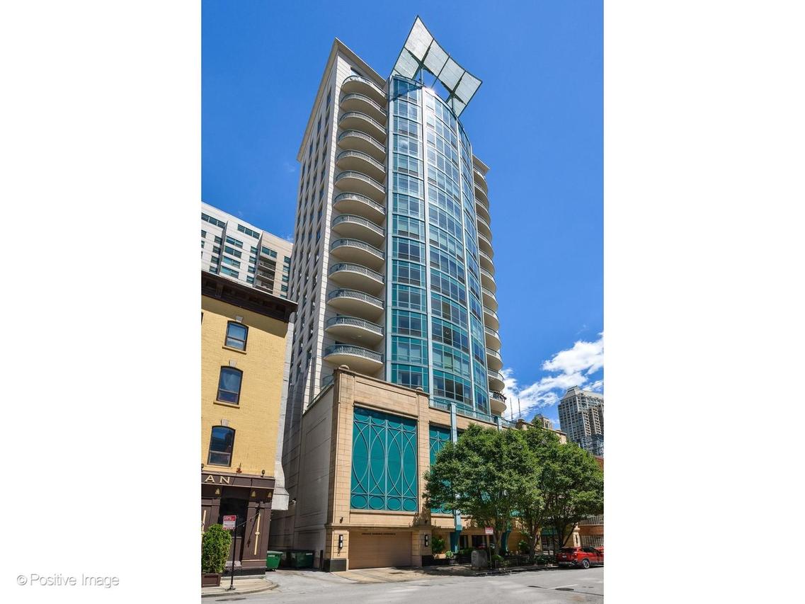 60 W Erie St. #601, Chicago, IL 60654