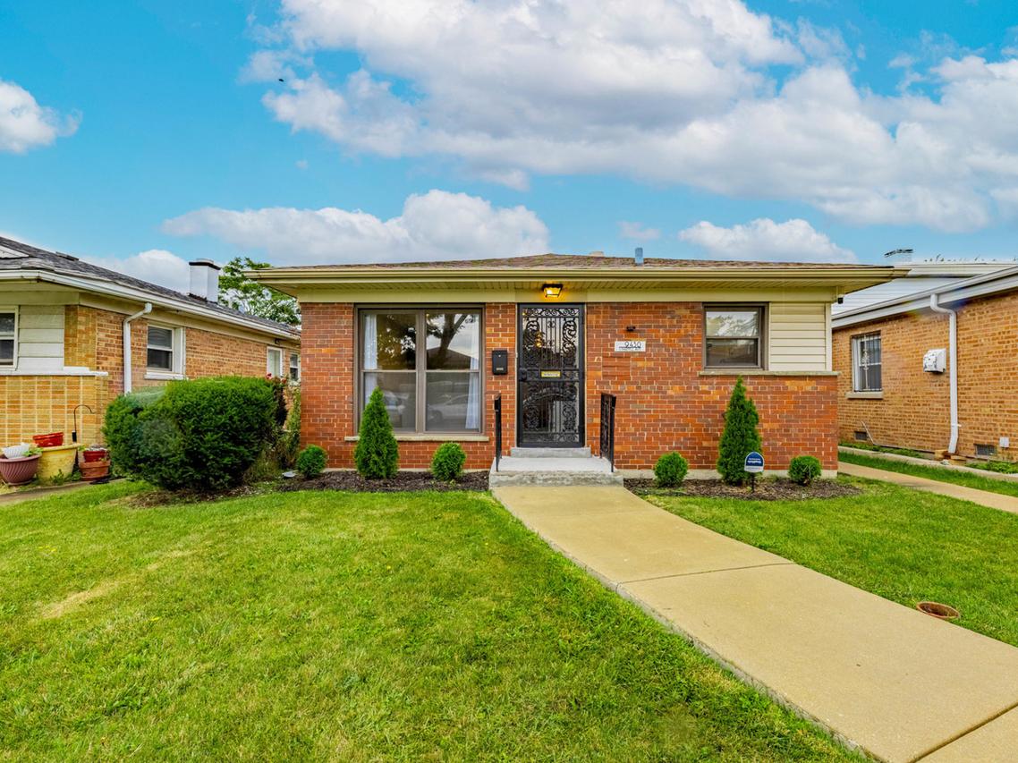 9430 S Parnell Ave., Chicago, IL 60620