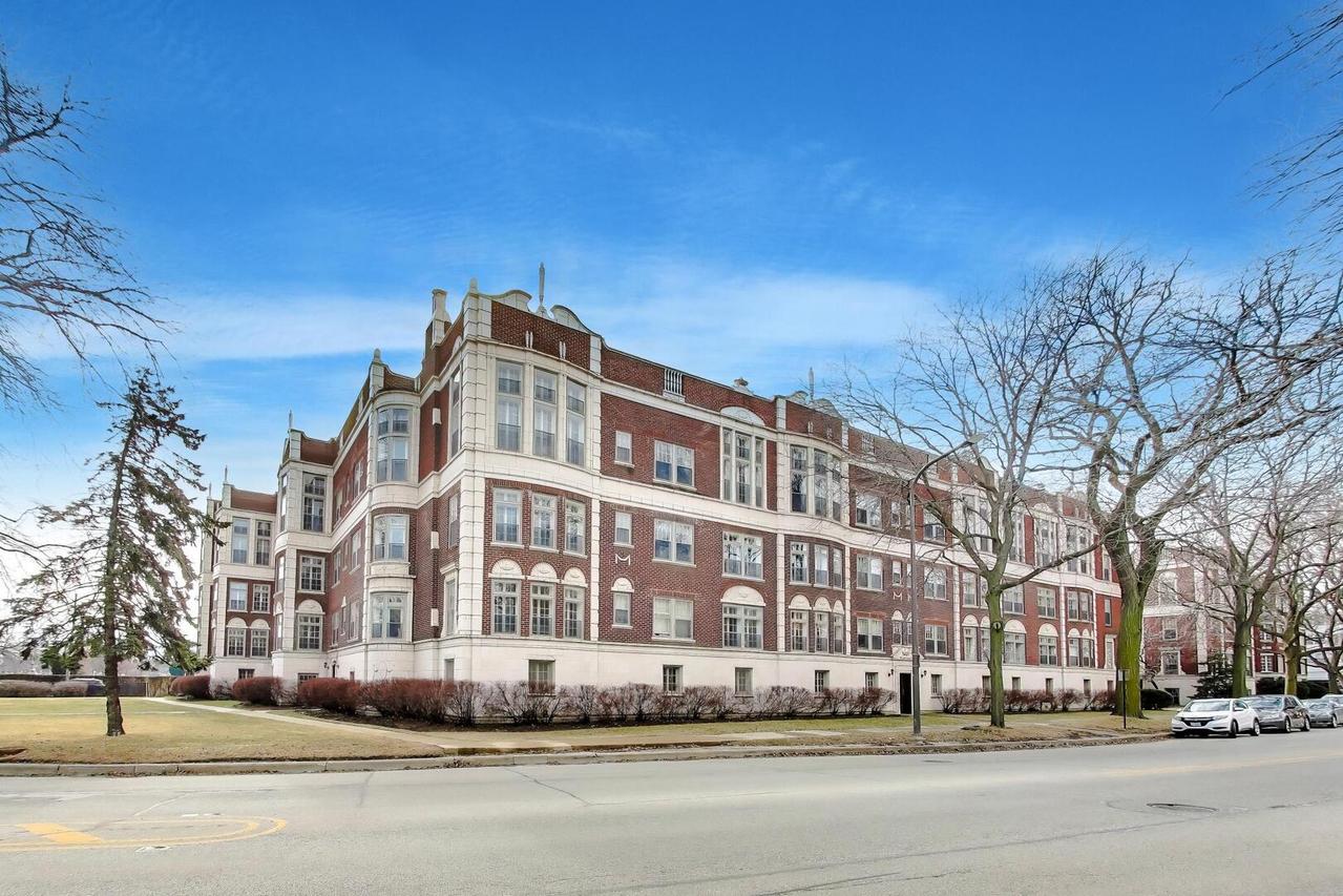 480 Sheridan Rd. #3, Evanston, IL 60202