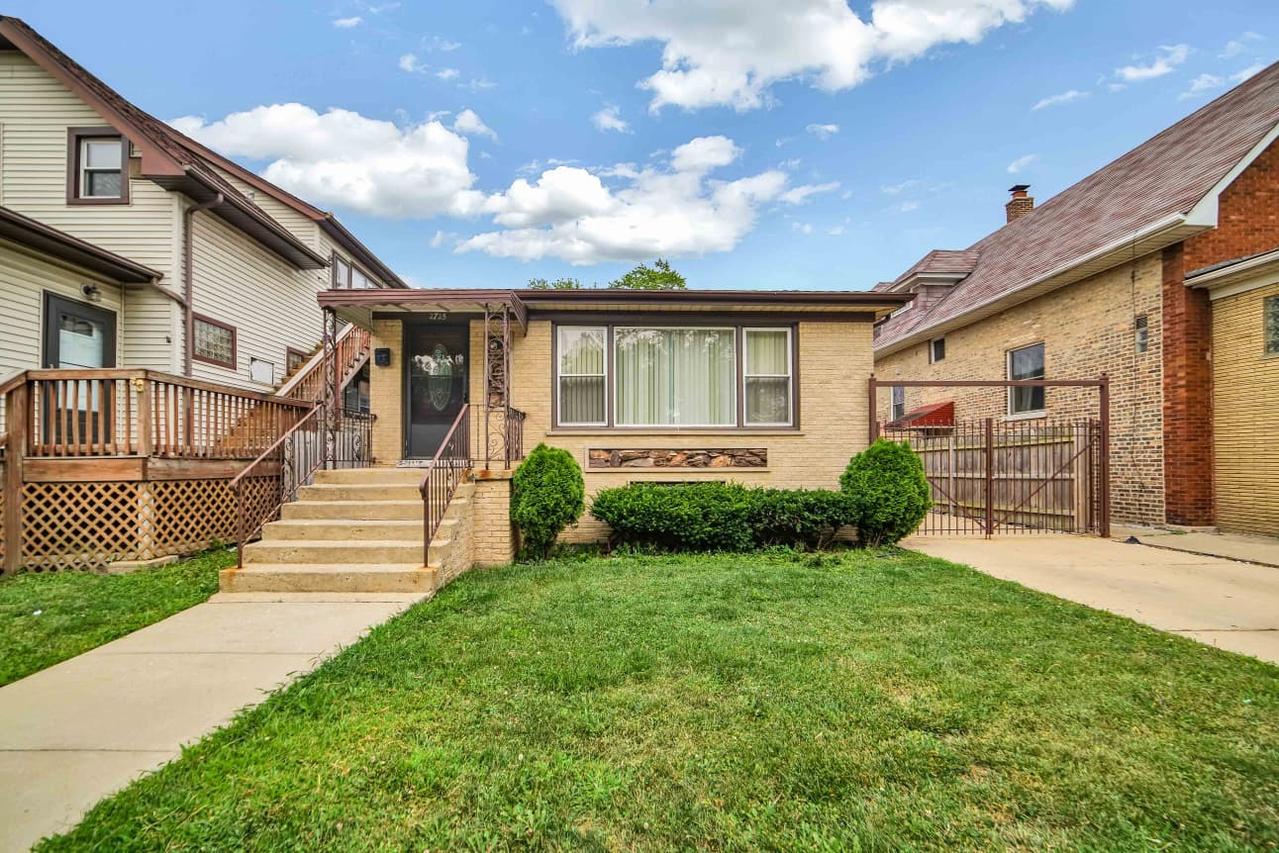 2725 N Oak Park Ave., Chicago, IL 60707