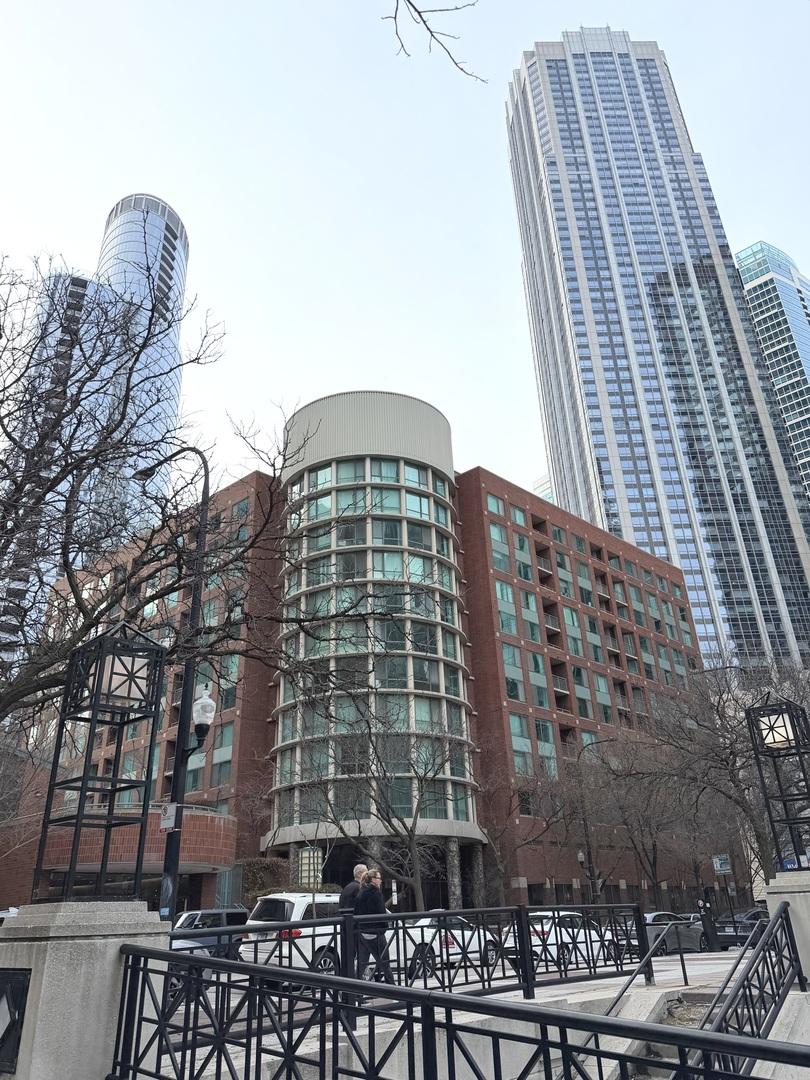 480 N Mcclurg Ct. #520, Chicago, IL 60611
