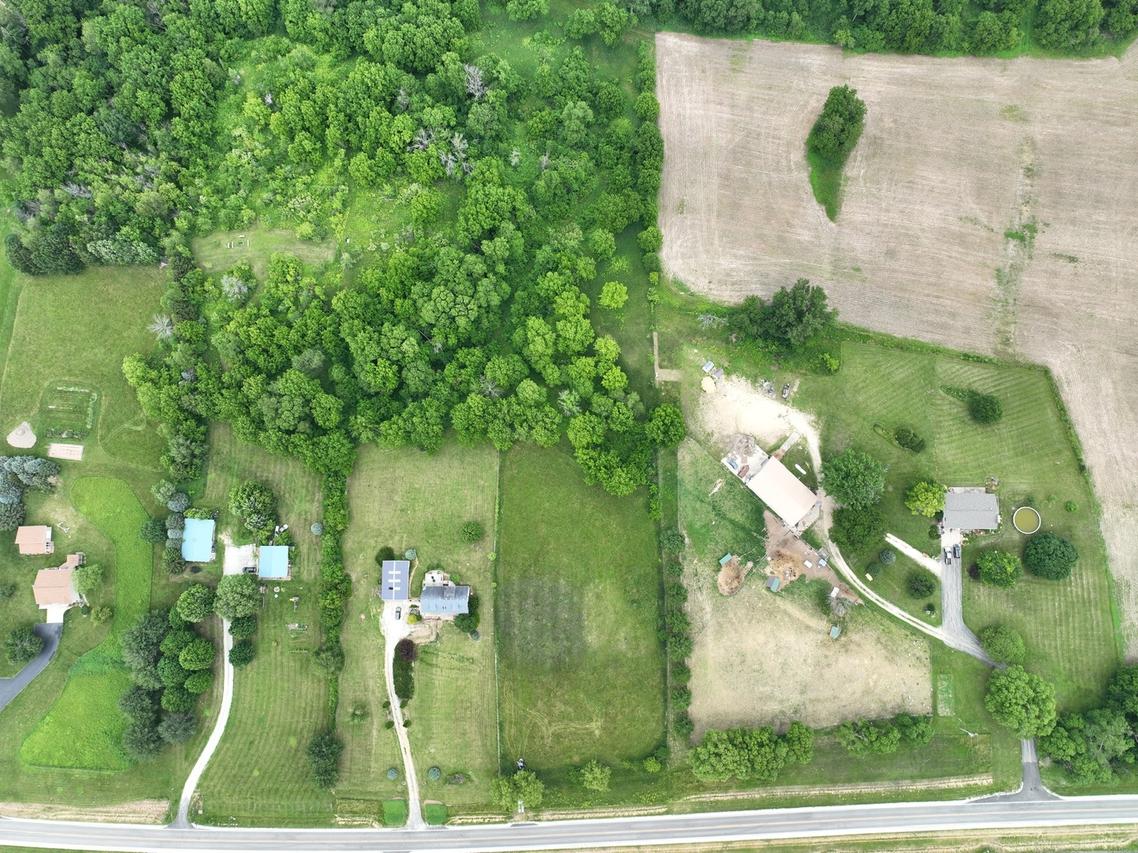 8462 Albany Rd., Erie, IL 61250