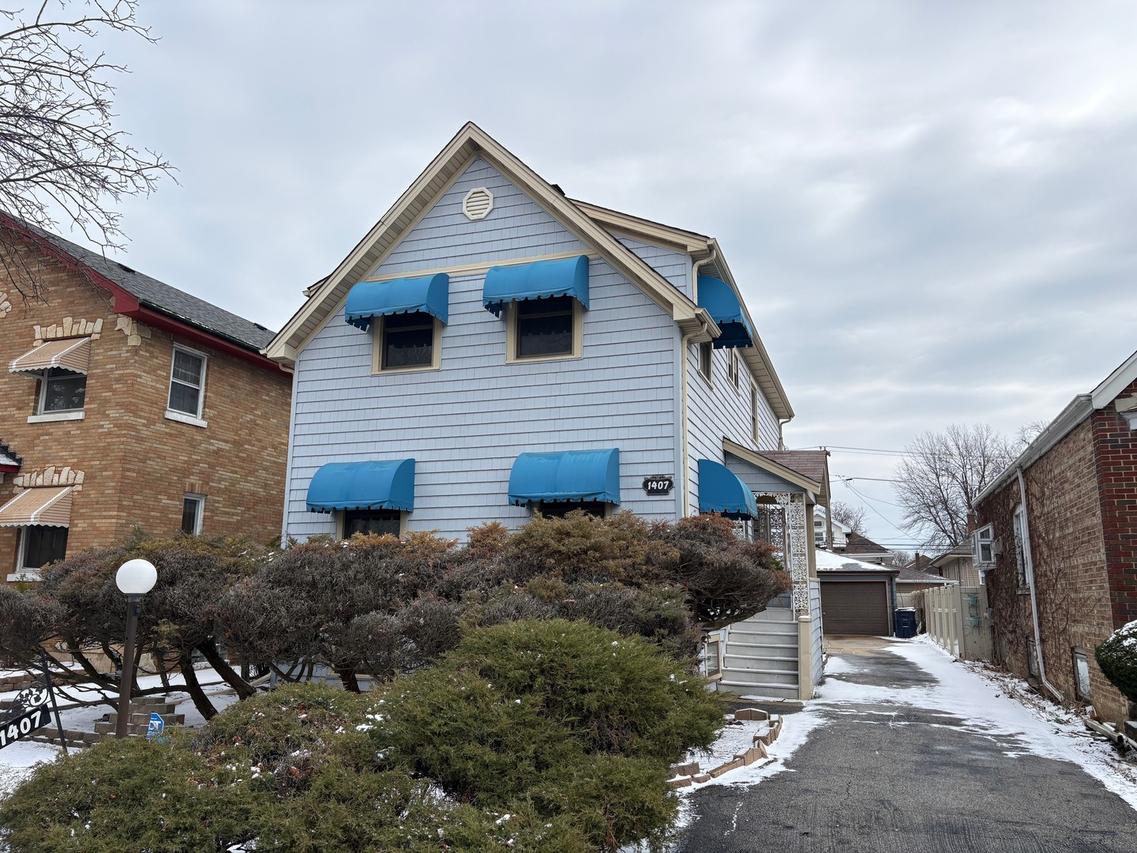 1407 S 13th Ave., Maywood, IL 60153