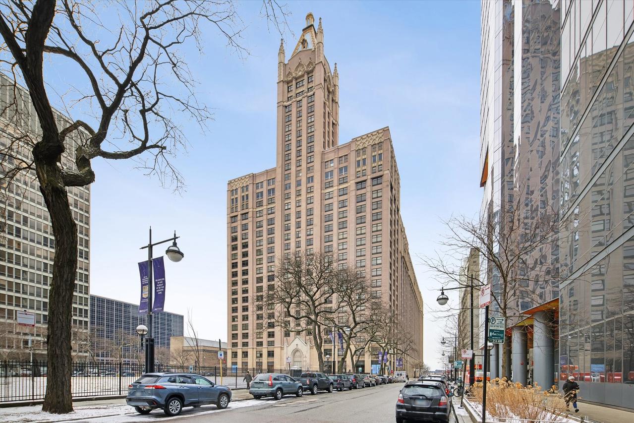 680 N Lake Shore Dr. #1024, Chicago, IL 60611