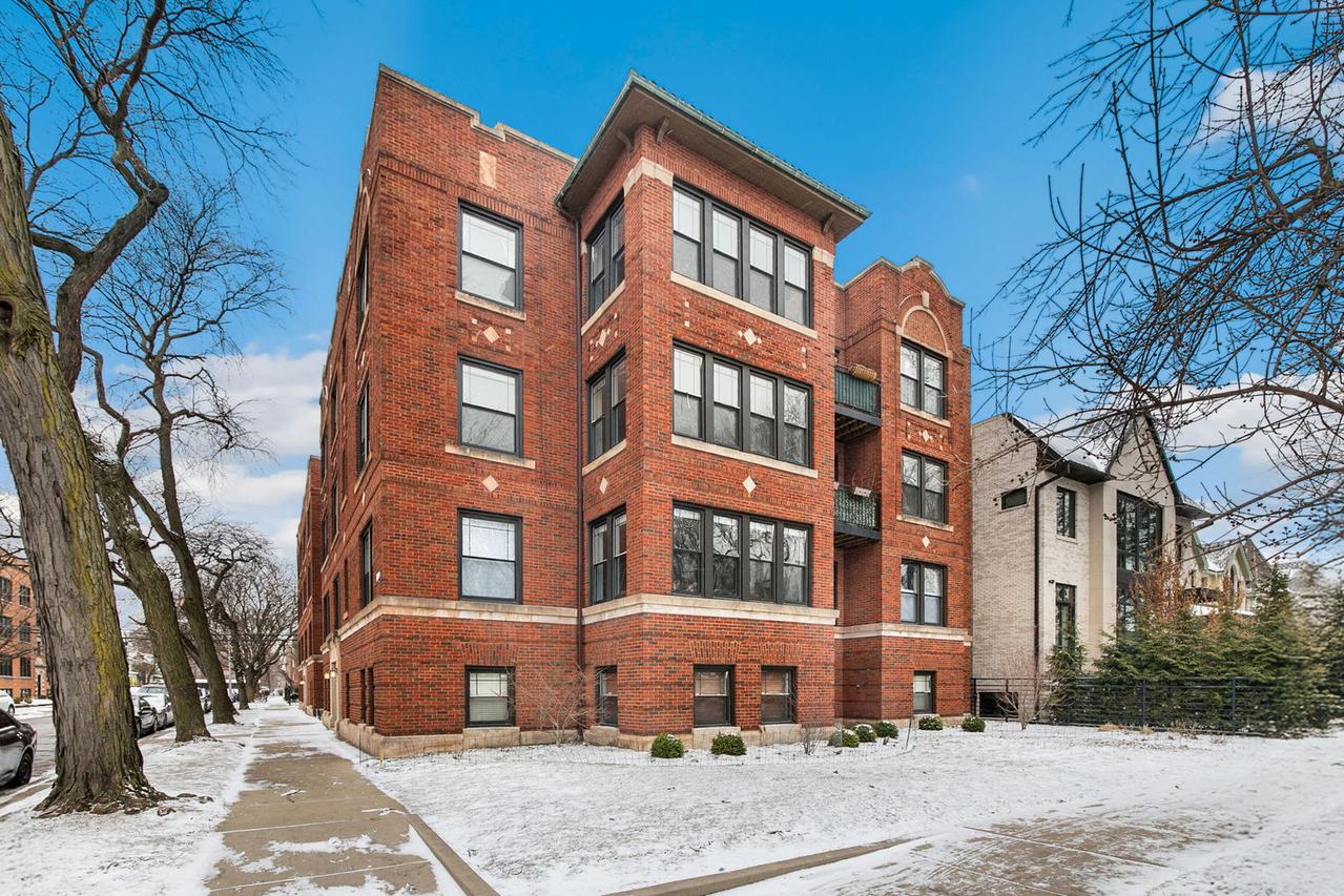1504 W Cullom Ave. #A2, Chicago, IL 60613