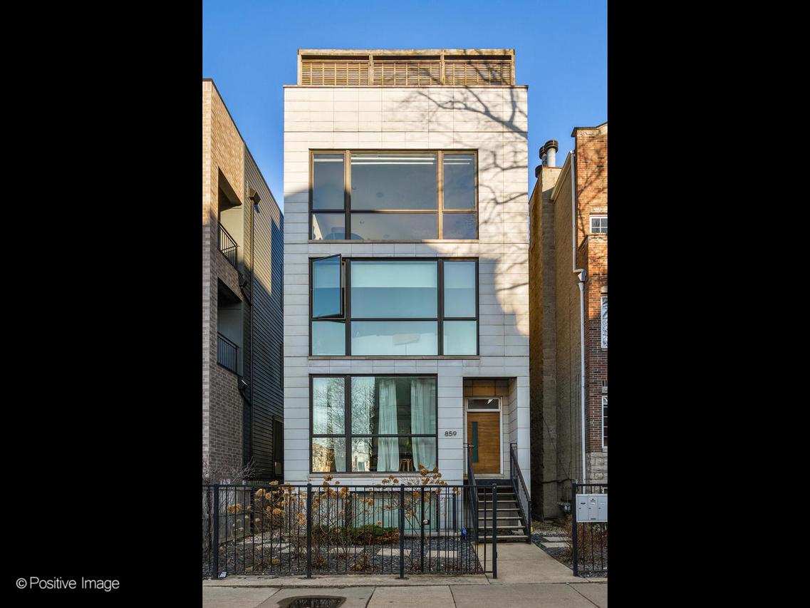 859 N Wood St. #3, Chicago, IL 60622