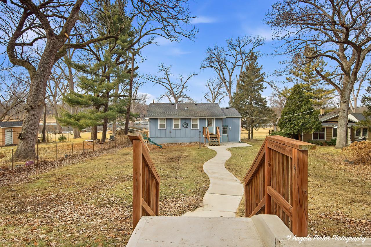 4813 Wildwood Dr., Mchenry, IL 60051