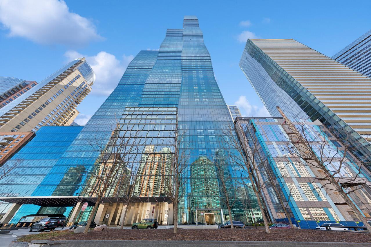 363 E Wacker Dr. #2802, Chicago, IL 60601