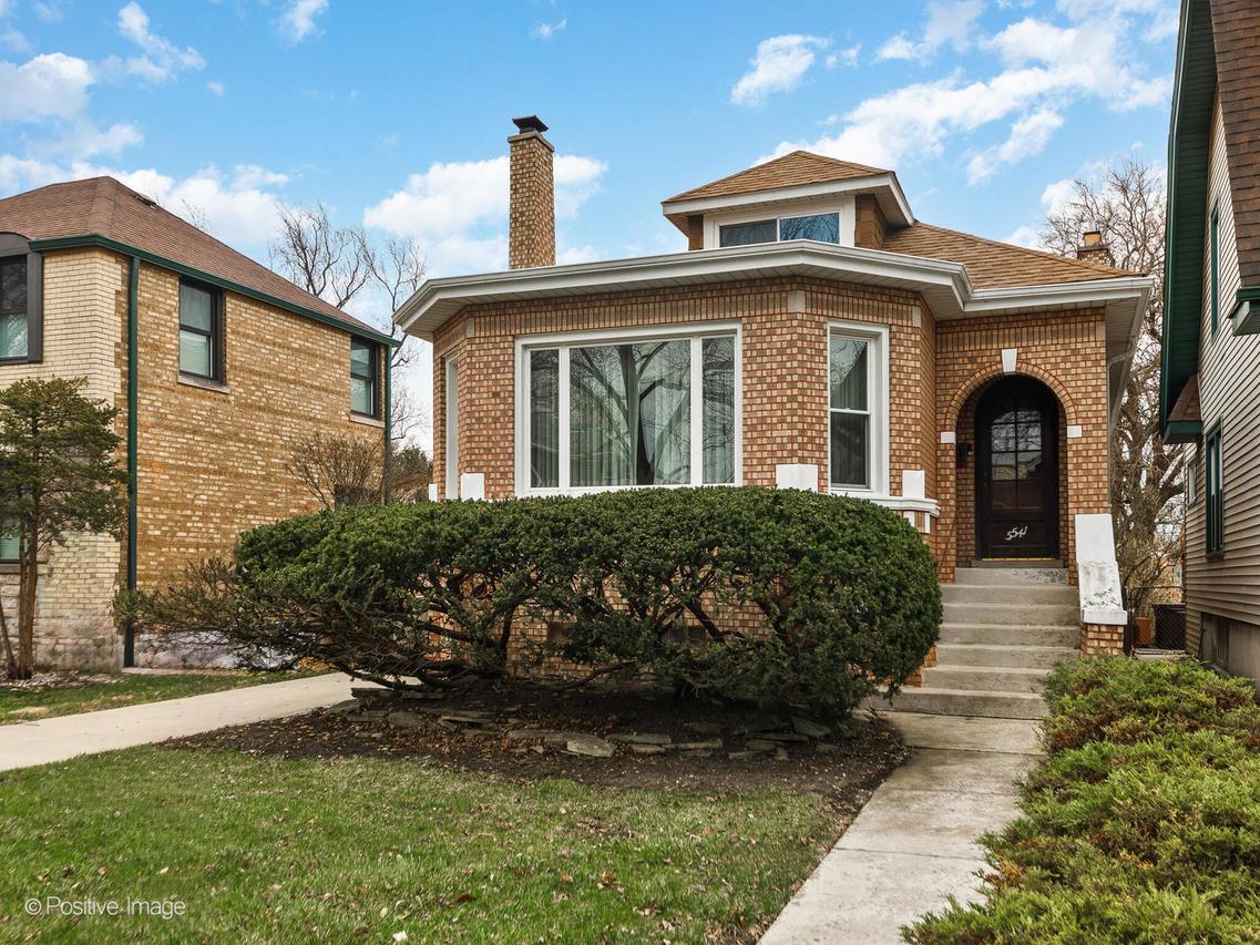 5541 W Ardmore Ave., Chicago, IL 60646