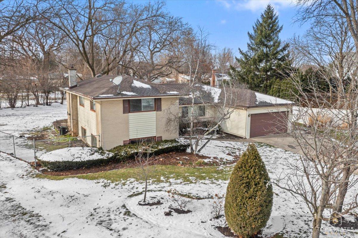 [Address Hidden by Seller], Glenview, IL 60026