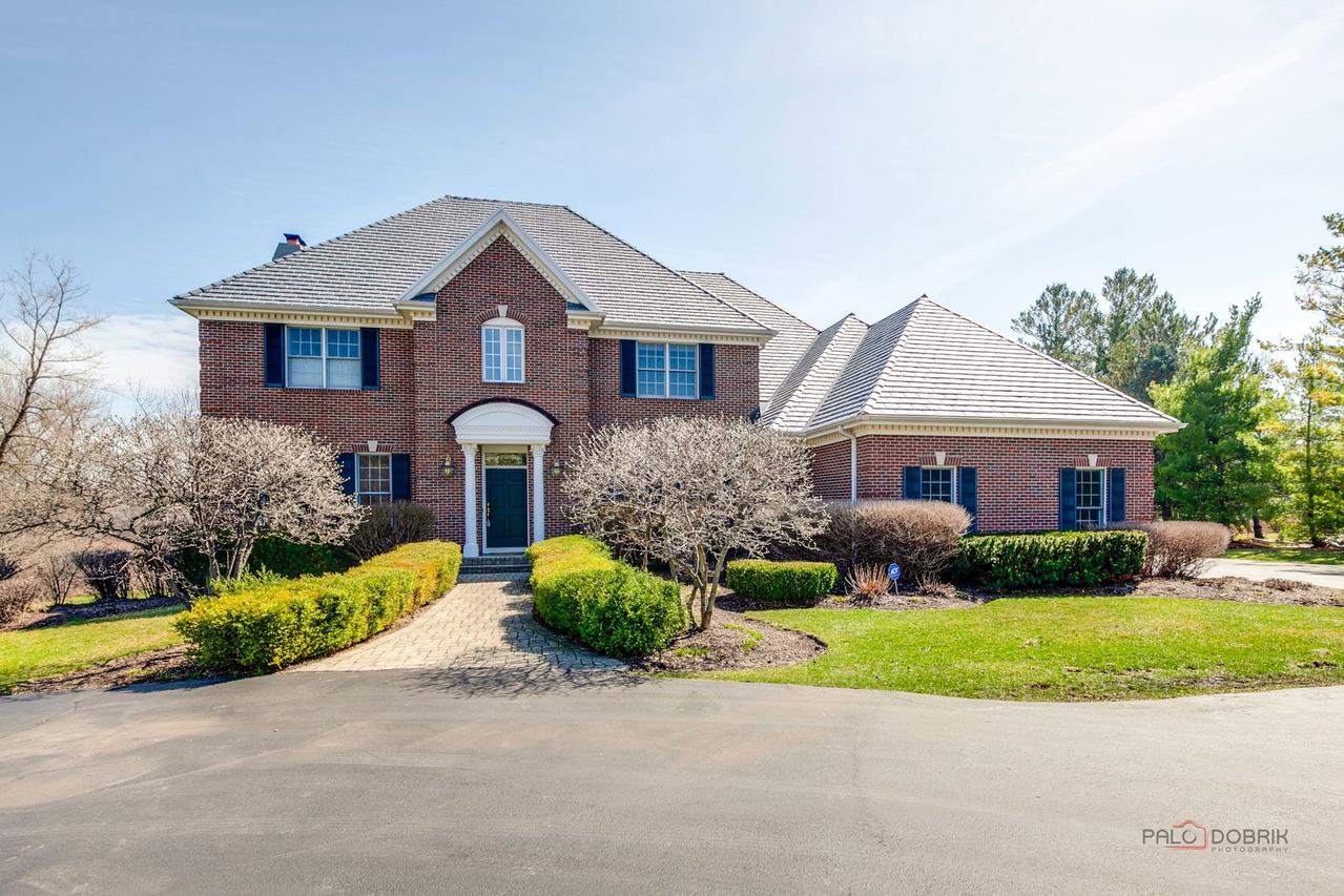 6232 Pine Tree Ct., Long Grove, IL 60047