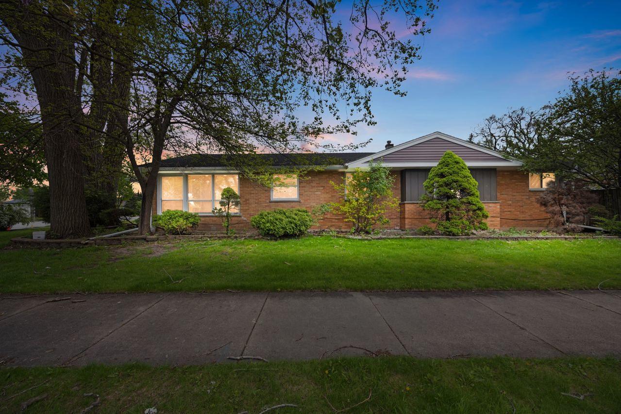 9200 Kedvale Ave., Skokie, IL 60076