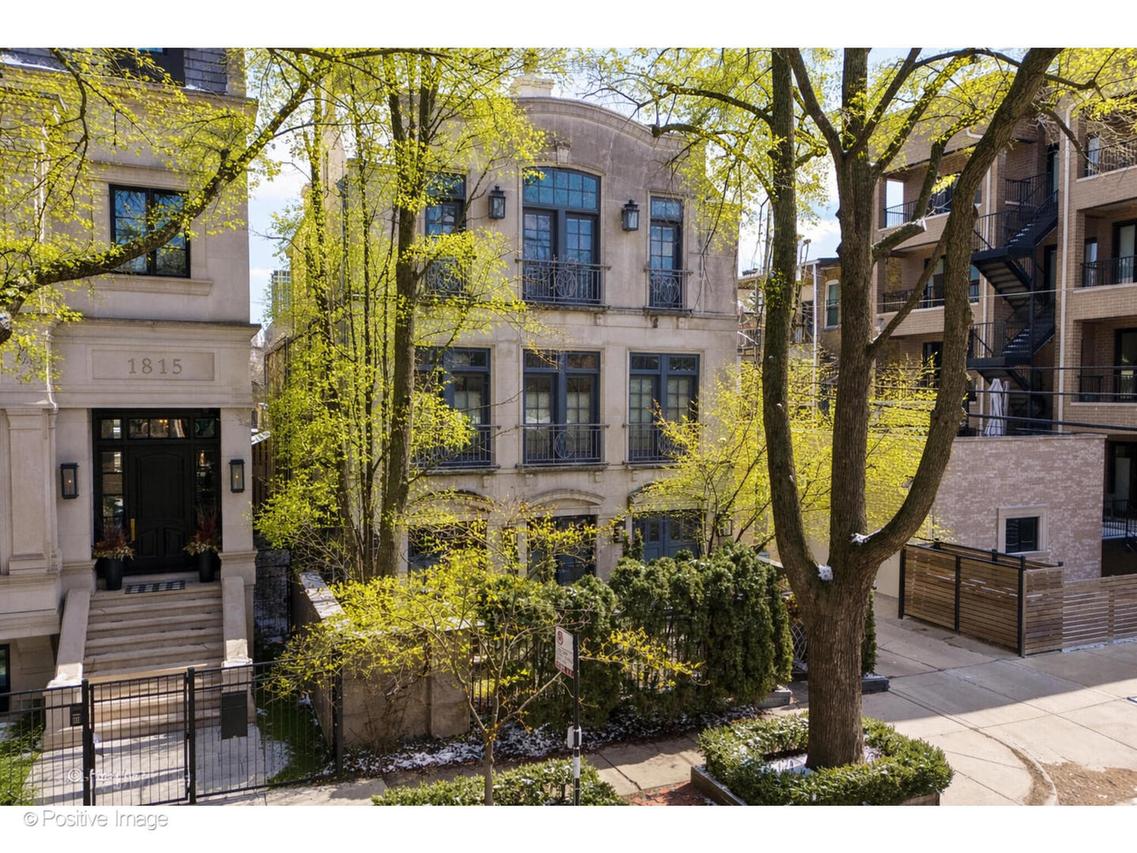 1811 N Howe St., Chicago, IL 60614