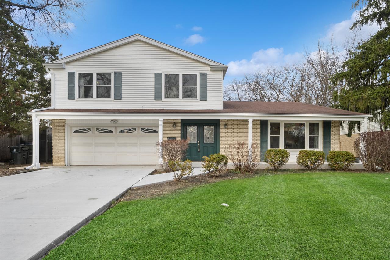3122 Sandy Ln., Glenview, IL 60026