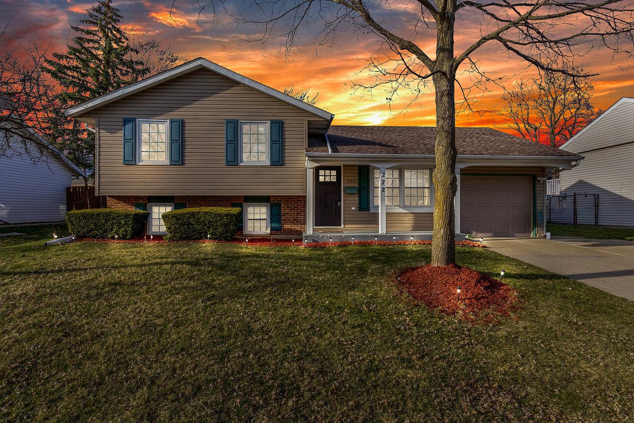 272 E Wrightwood Ave., Glendale Heights, IL 60139