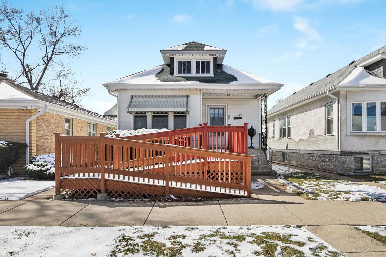 2904 N Nordica Ave., Chicago, IL 60634