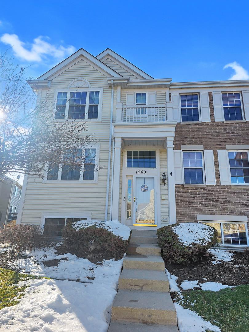 1260 Derry Ln., Pingree Grove, IL 60140