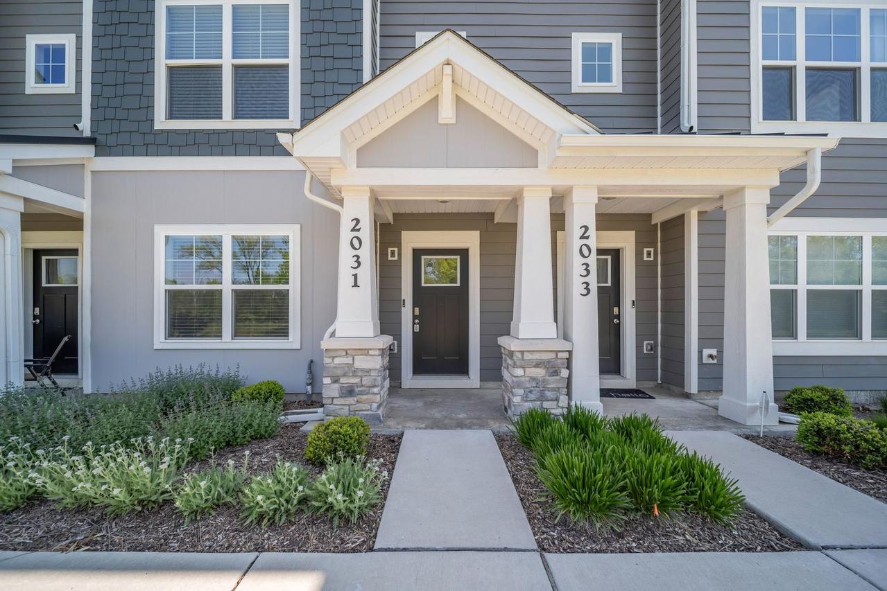 2031 Sequoia Ave., Mundelein, IL 60060