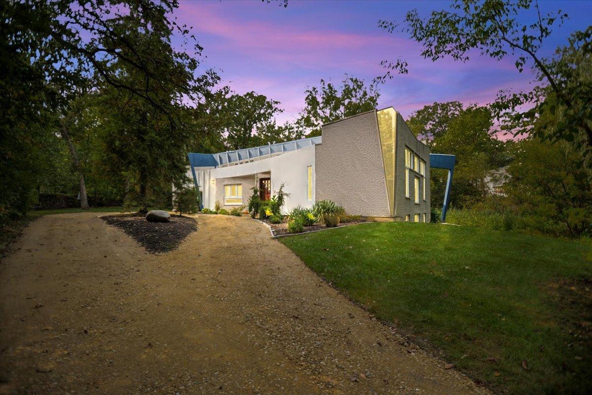 21846 N Hickory Hill Dr., Kildeer, IL 60047