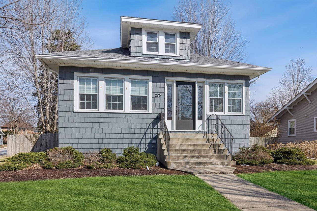 293 N Illinois St., Elmhurst, IL 60126