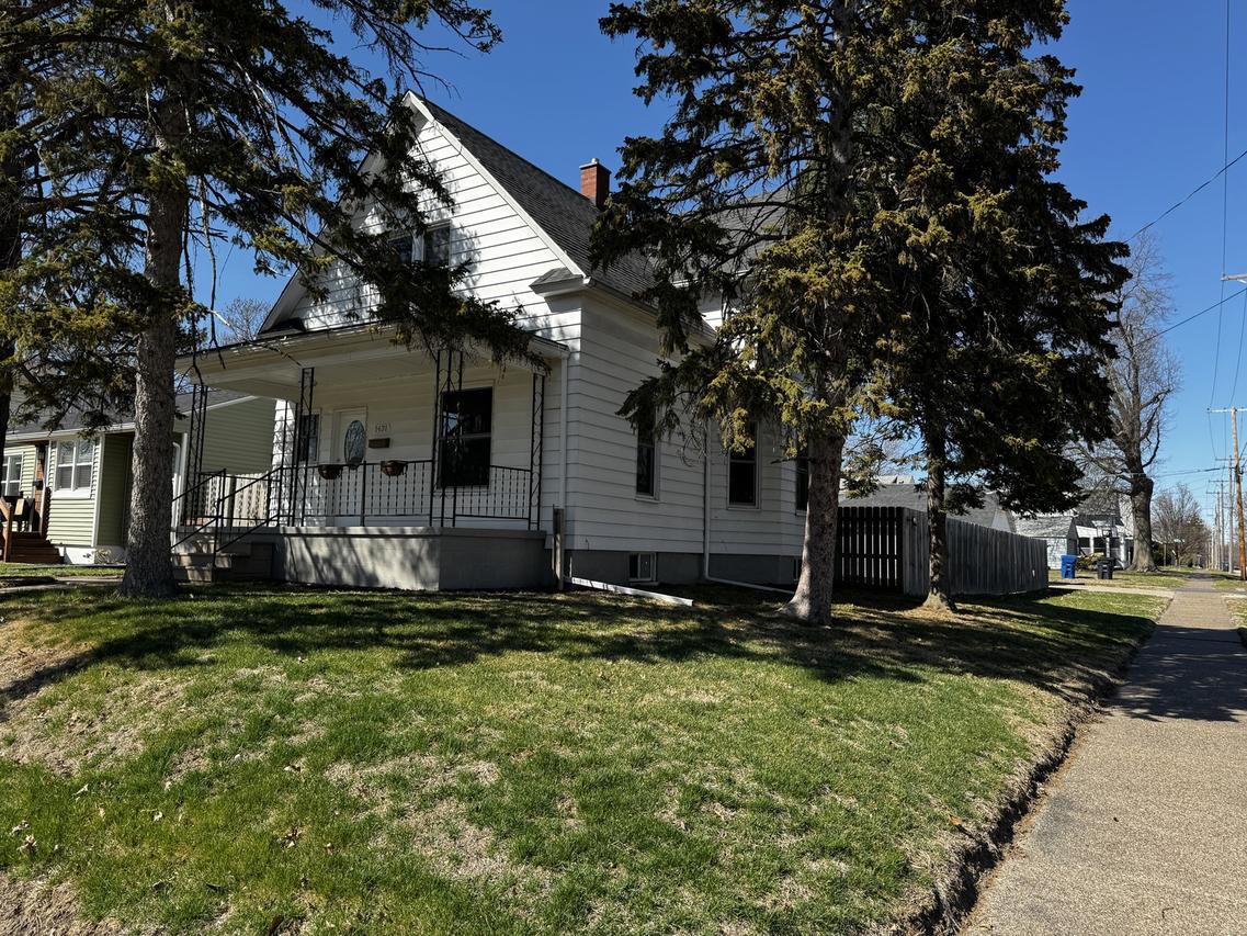 1431 29th Ave., Moline, IL 61265
