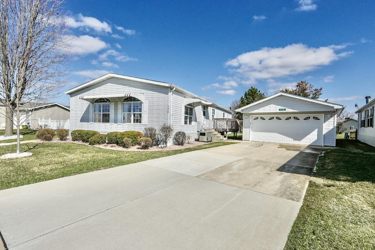 756 Arbor Dr., Manteno, IL 60950