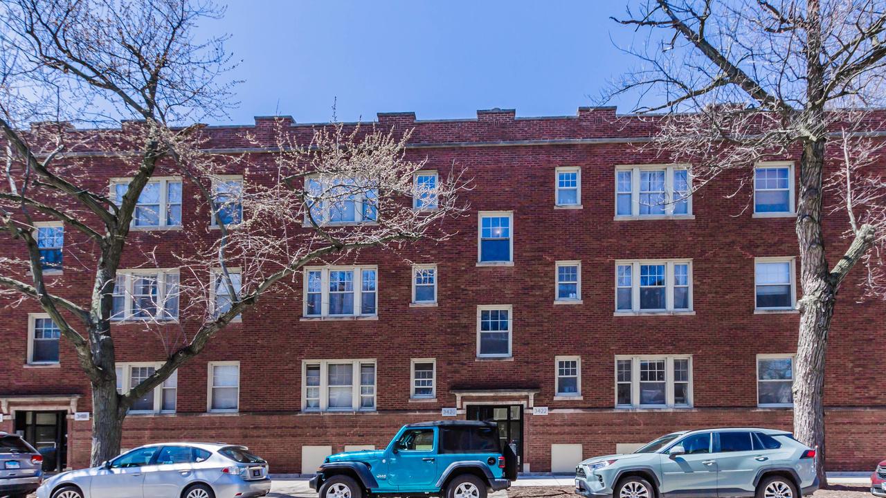 [Address Hidden by Seller], Chicago, IL 60657