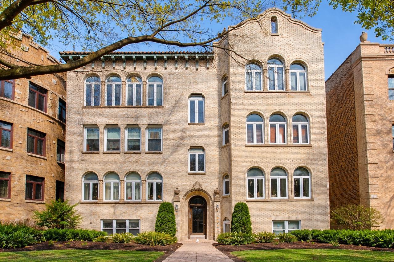 2314 W Farwell Ave. #GW, Chicago, IL 60645