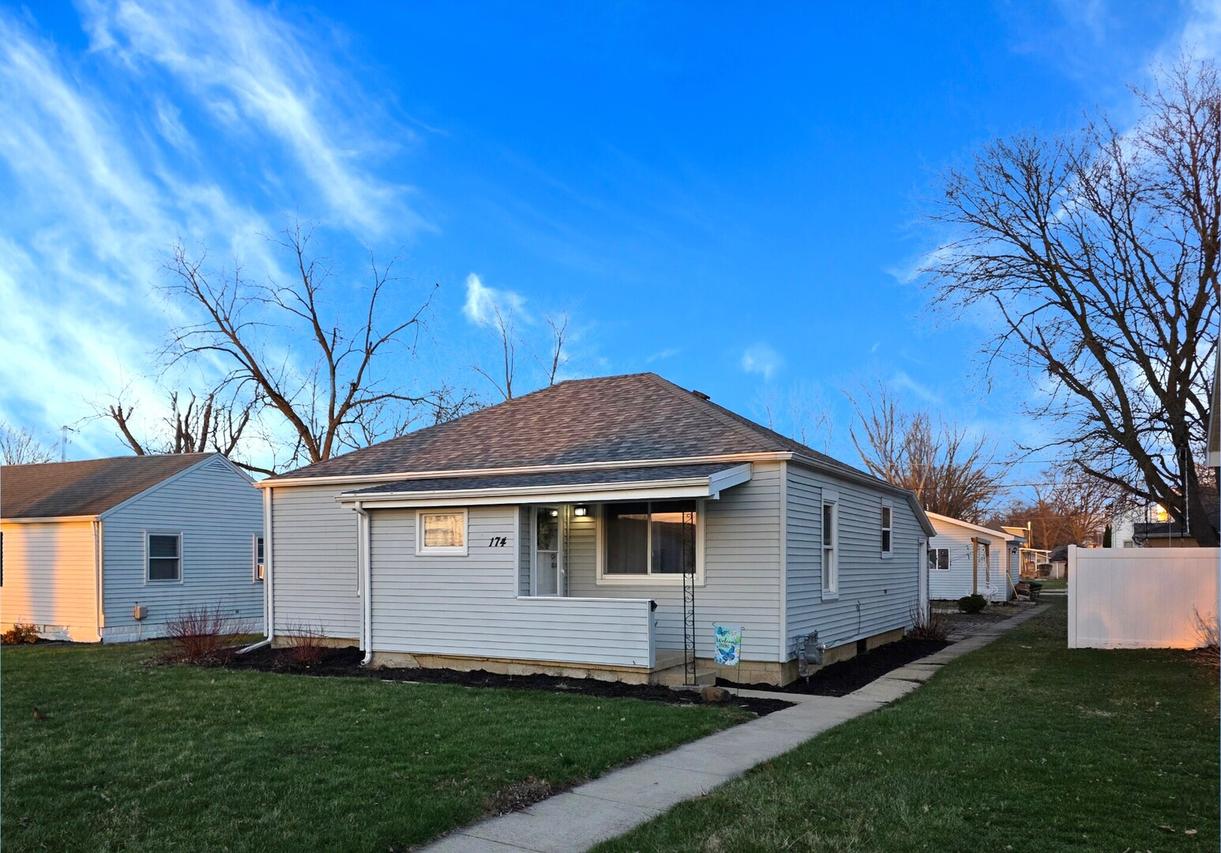 174 N Elm St., Herscher, IL 60941