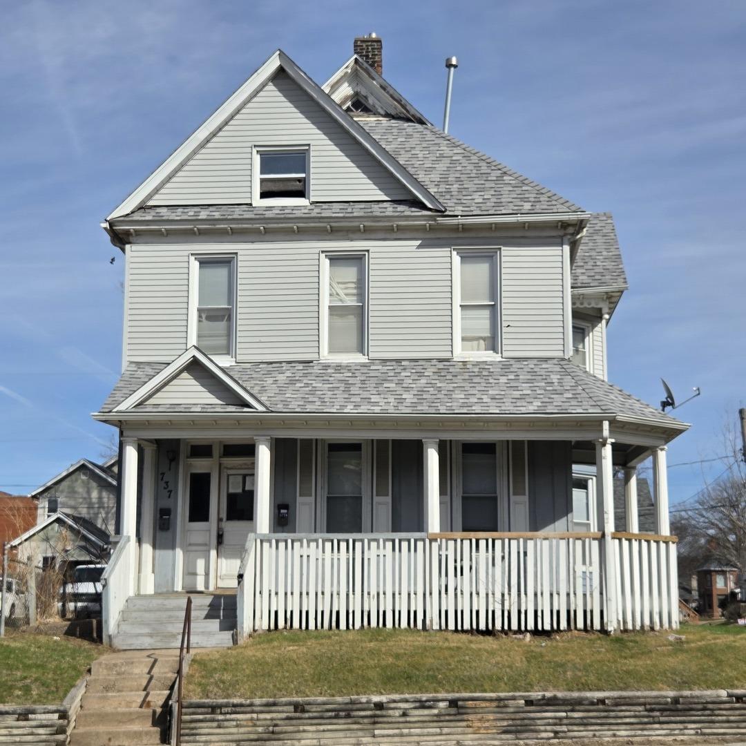 737 17th St., Rock Island, IL 61201