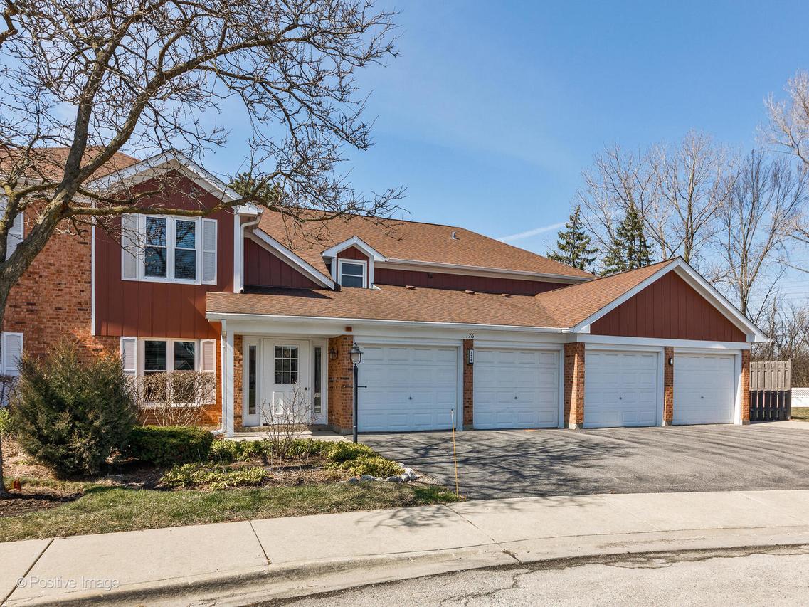 176 Grove Ave. #C, Des Plaines, IL 60016