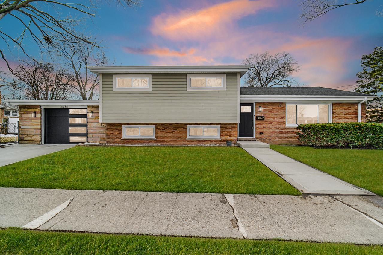 5945 Cleveland St., Morton Grove, IL 60053