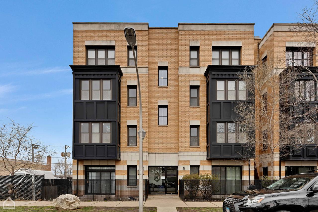 2243 N Lister Ave. #402, Chicago, IL 60614