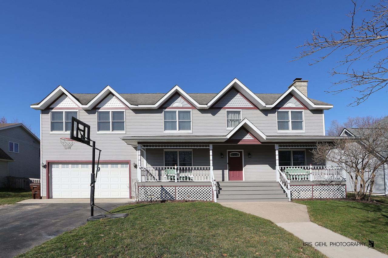 301 Tanager Dr., Woodstock, IL 60098