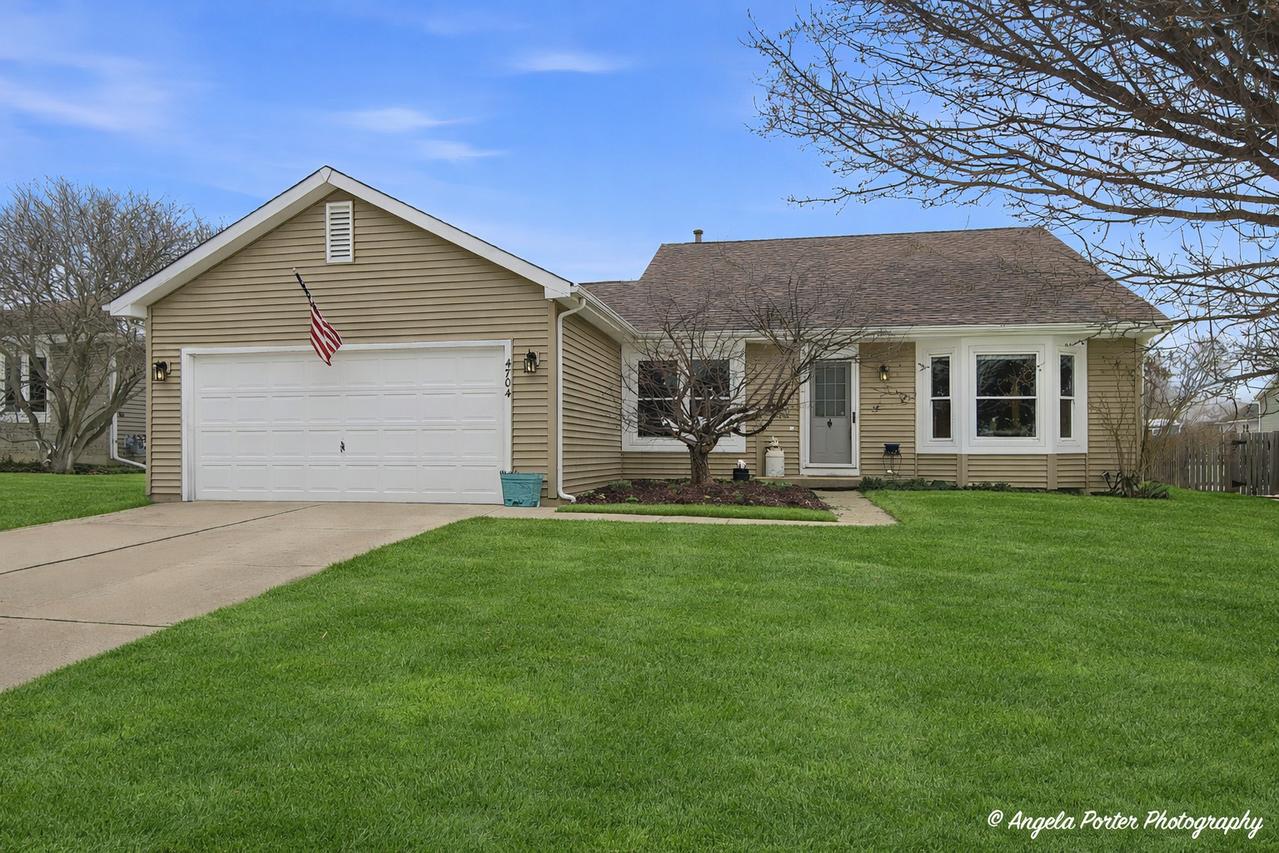 4704 Hartland Tr., Mchenry, IL 60050